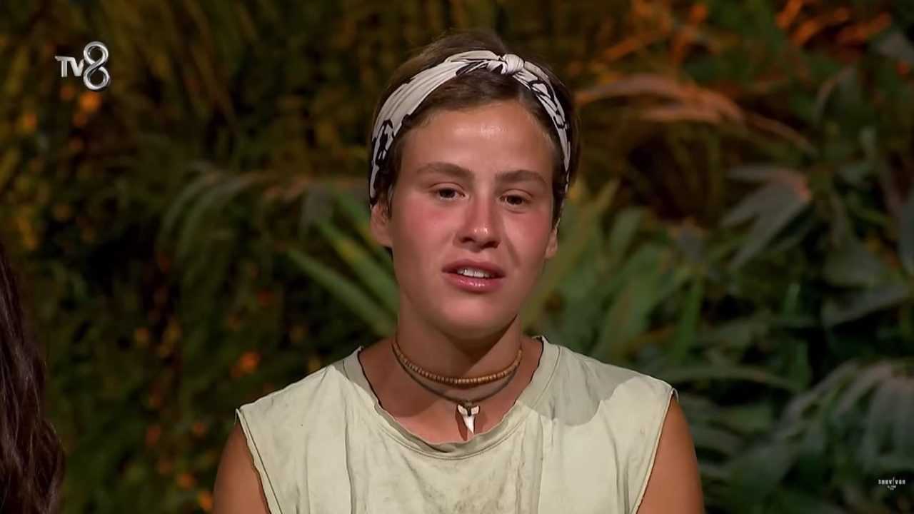 Survivorda Sok Unluler Kazandi Lina Elemede 9