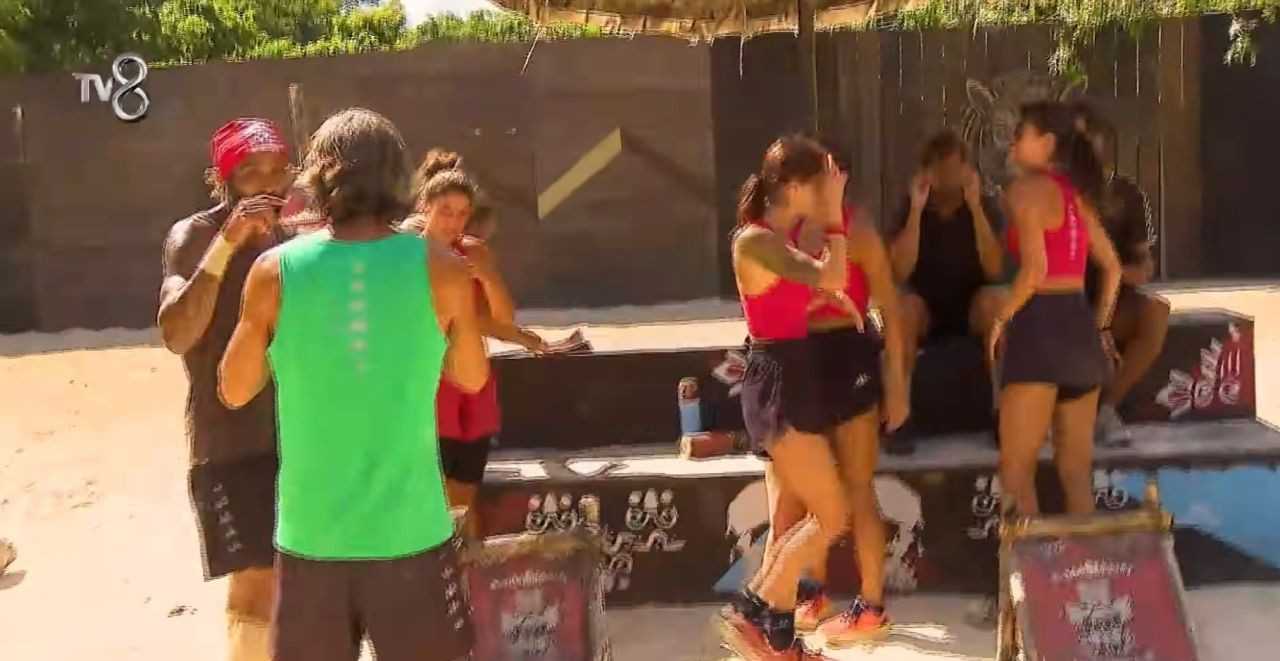 Unlulerden Ust Uste Zafer Odul Oyunu Sonrasi Ada Karisti 8
