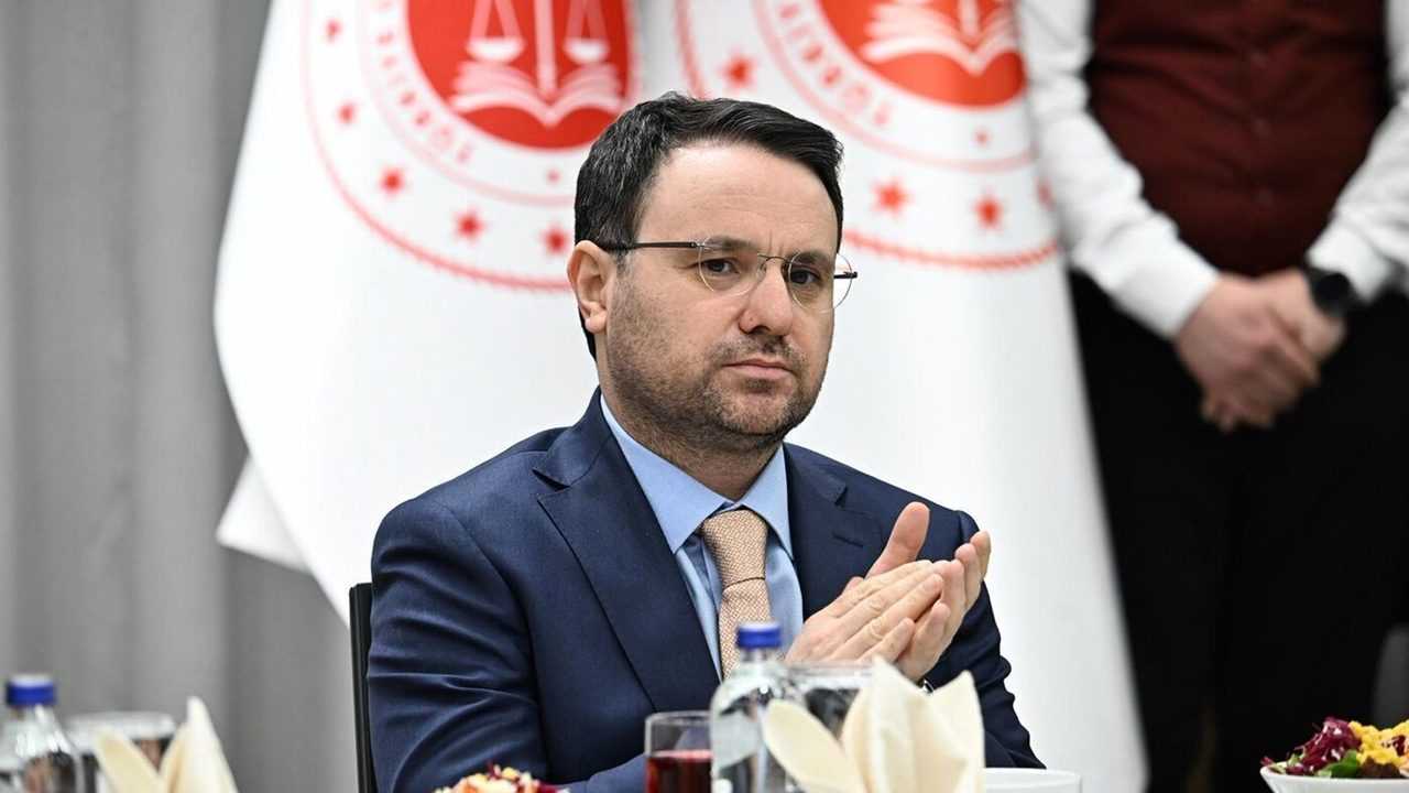 Bakan Gürlek’ten Kritik Dosya Açıklaması 1 Bakan Gurlekten Kritik Dosya Aciklamasi 2
