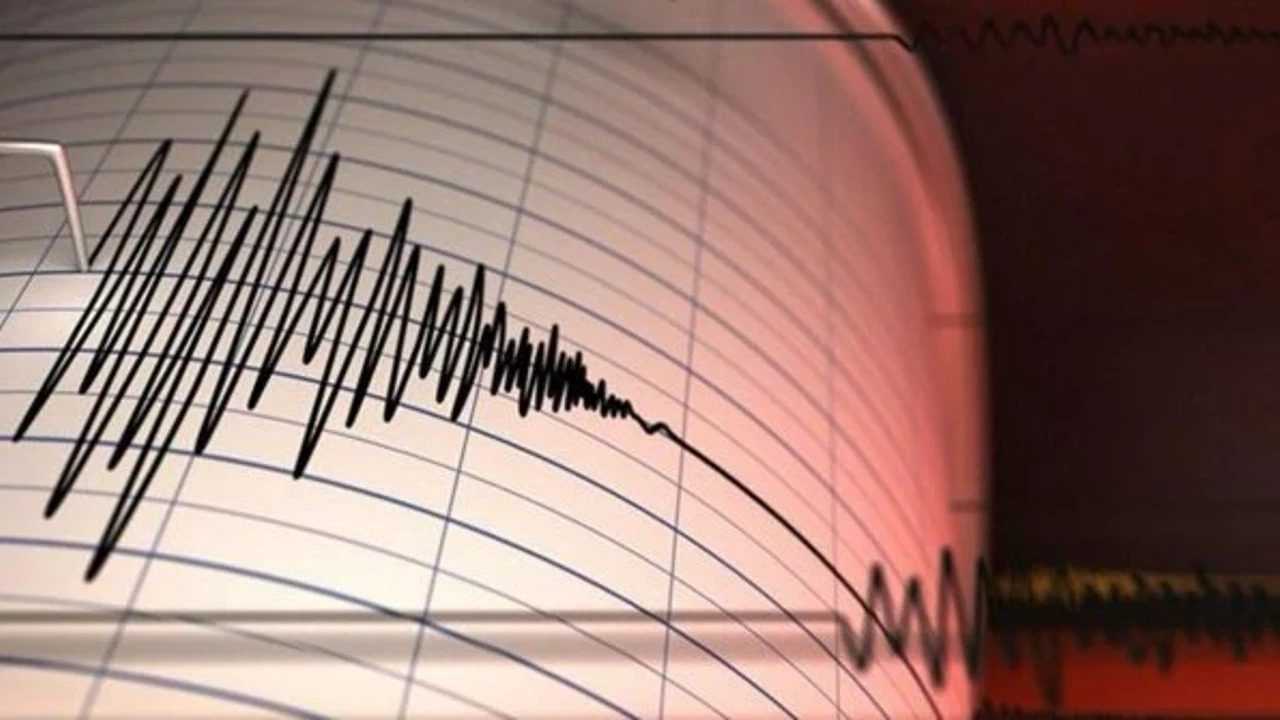 Bingöl’de Deprem: Kısa Süreli Panik Yaşandı 2 Bingolde Deprem Kisa Sureli Panik Yasandi 2