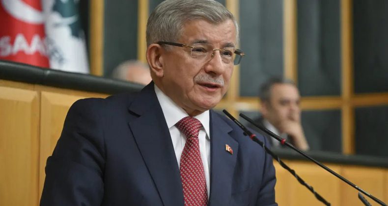 Davutoğlu’ndan 23 Nisan Mesajı ve Tartışmalı Yas Çağrısı