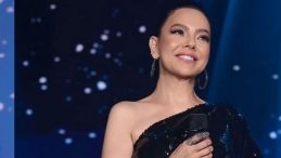 Ebru Gündeş’ten Sahneye Damga Vuran İtiraf