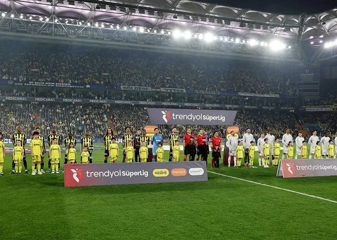 Fenerbahçe, Beşiktaş’ı Derbinin Son Nefesinde Devirdi 7 Fenerbahce Besiktasi Derbinin Son Nefesinde Devirdi 8
