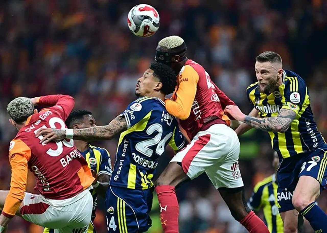 Fenerbahçe’ye Ağır Darbe! Galatasaray Derbiyi Farklı Kazandı 8 Fenerbahceye Agir Darbe Galatasaray Derbiyi Farkli Kazandi 9