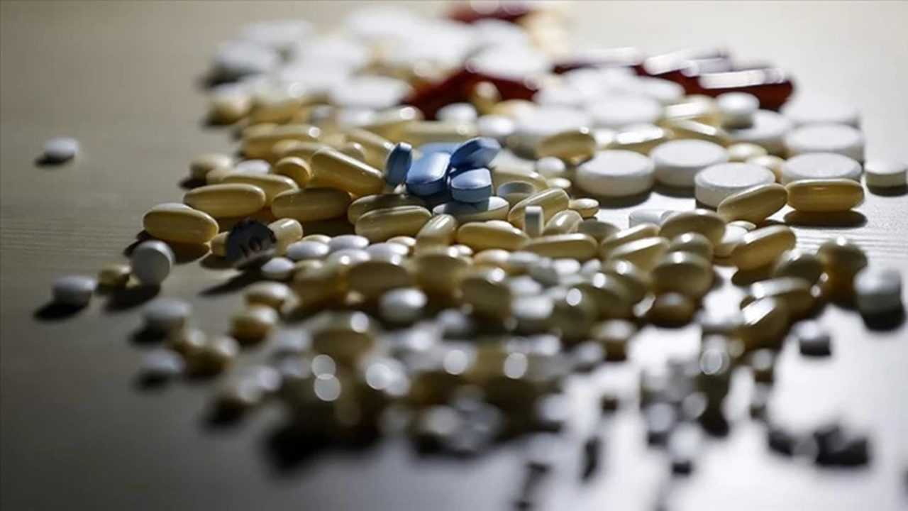 İlaç İthalatında Deprem: ABD Yüzde 100 Vergi Planlıyor 1 Ilac Ithalatinda Deprem ABD Yuzde 100 Vergi Planliyor 2