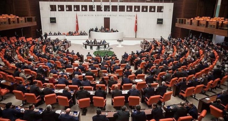Meclis’te Bayram Coşkusu, Gündemde Kritik Kararlar