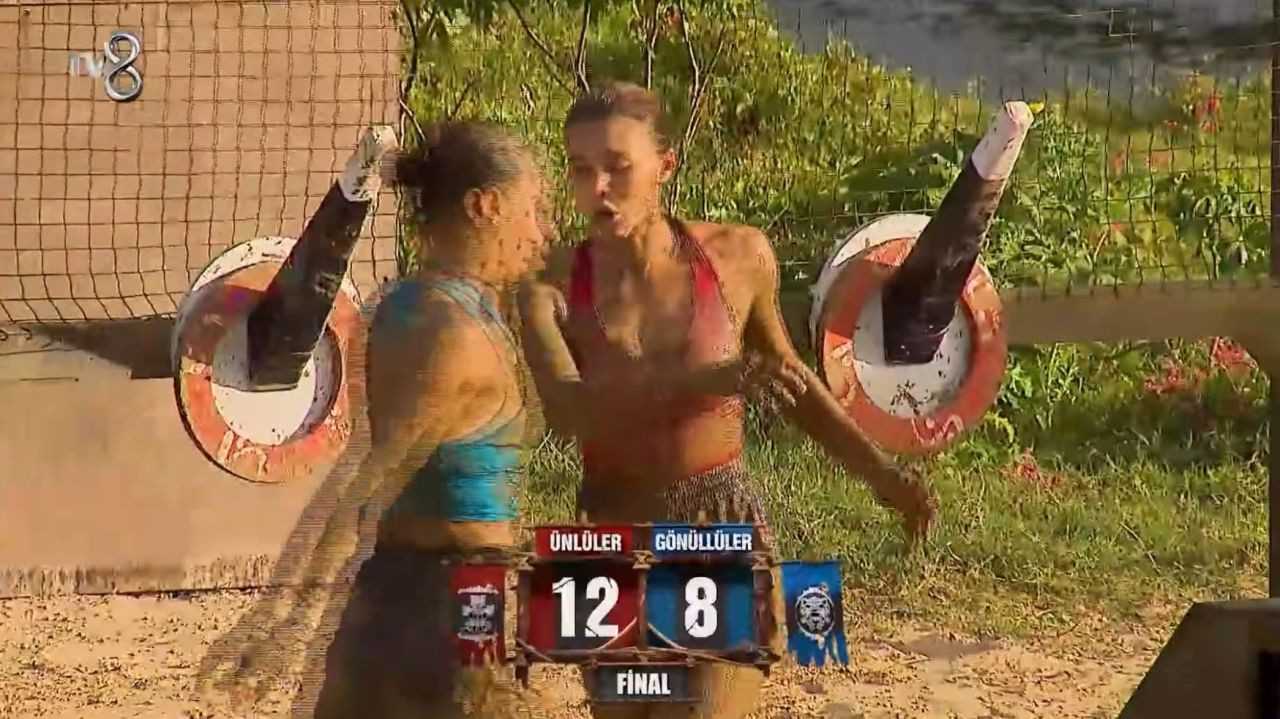 Survivor’da Dengeler Değişti: Gönüllüler Ağır Darbe Aldı 8 Survivorda Dengeler Degisti Gonulluler Agir Darbe Aldi 9