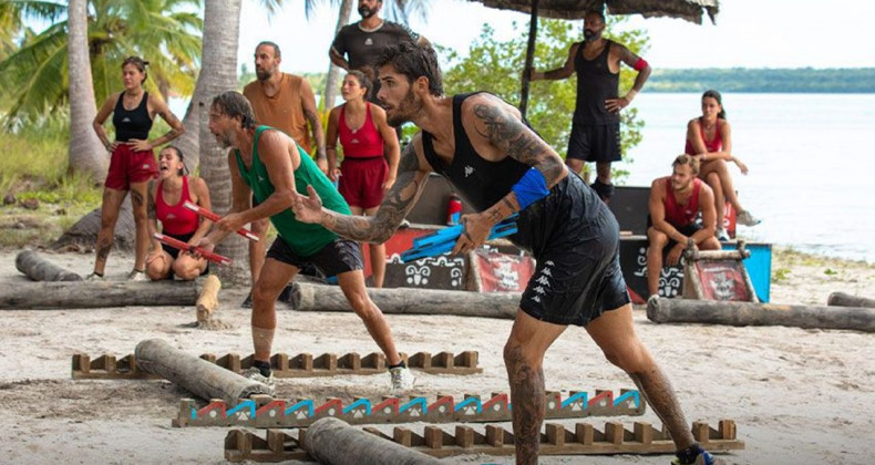 Survivor’da Şok Gelişme: Ünlüler Kazandı, Sude İsyan Etti