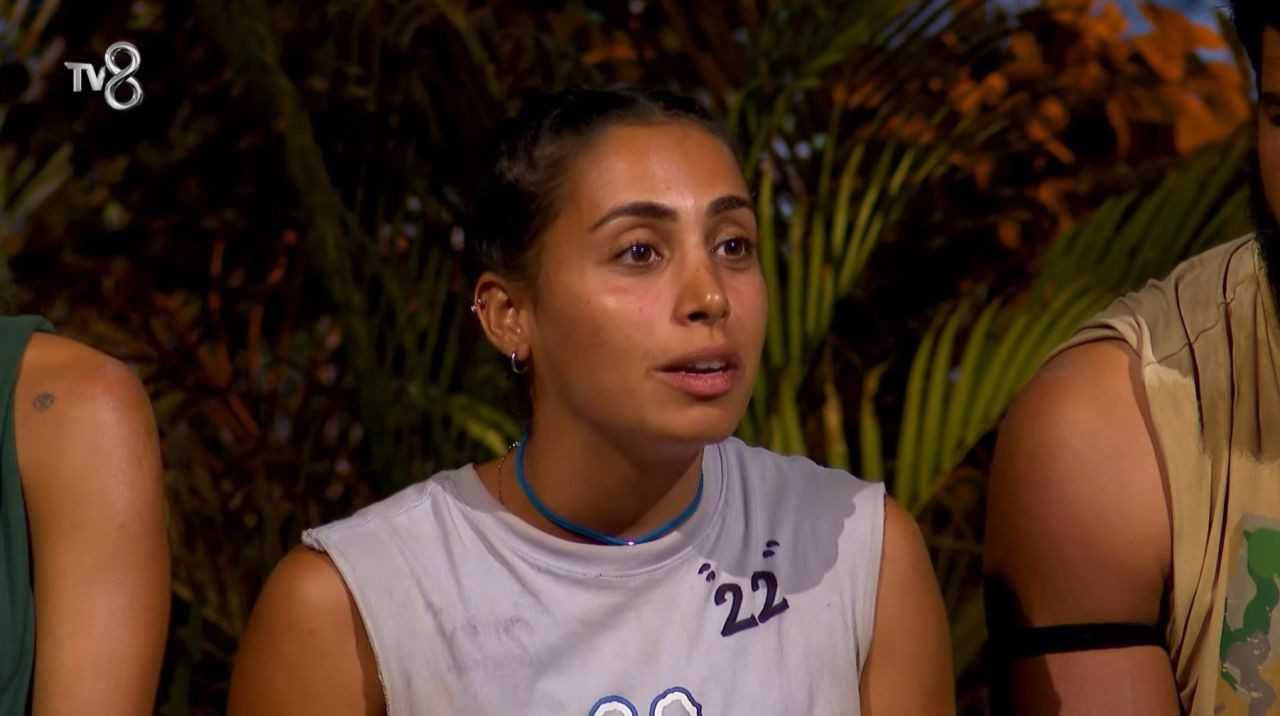 Survivor’da Şok Gelişme: Ünlüler Kazandı, Sude İsyan Etti 10 Survivorda Sok Gelisme Unluler Kazandi Sude Isyan Etti 11