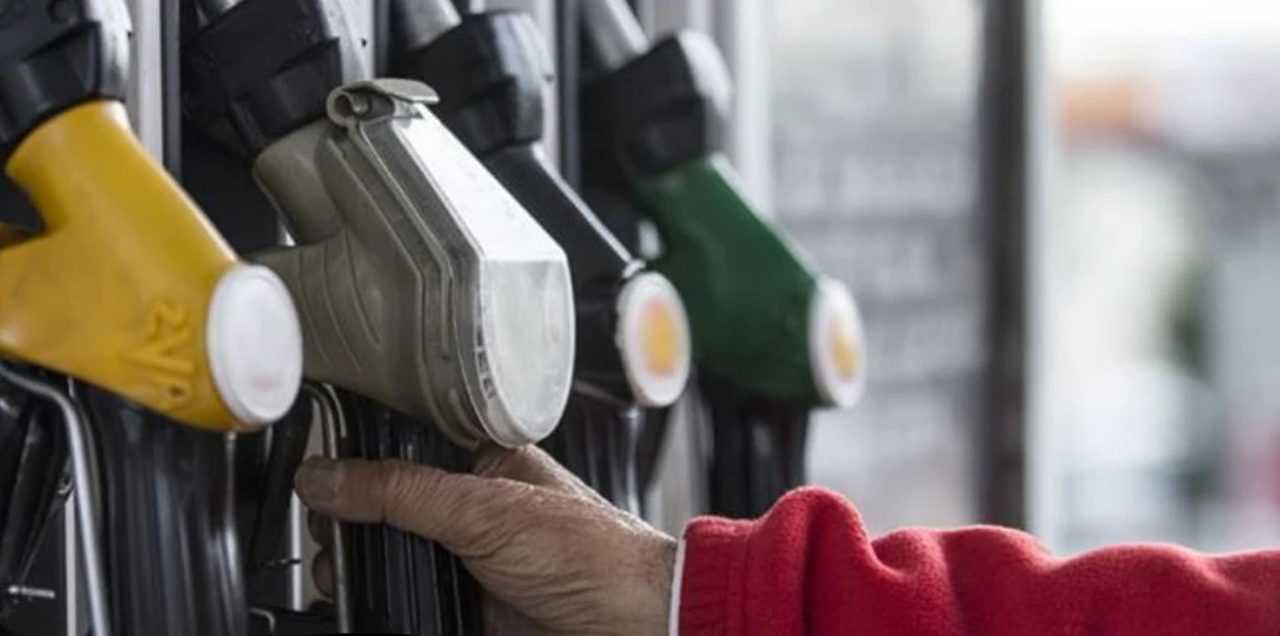 Akaryakıtta Yeni Dalga: Motorin 65 TL Seviyesine İniyor 1 Akaryakitta Yeni Dalga Motorin 65 TL Seviyesine Iniyor 2