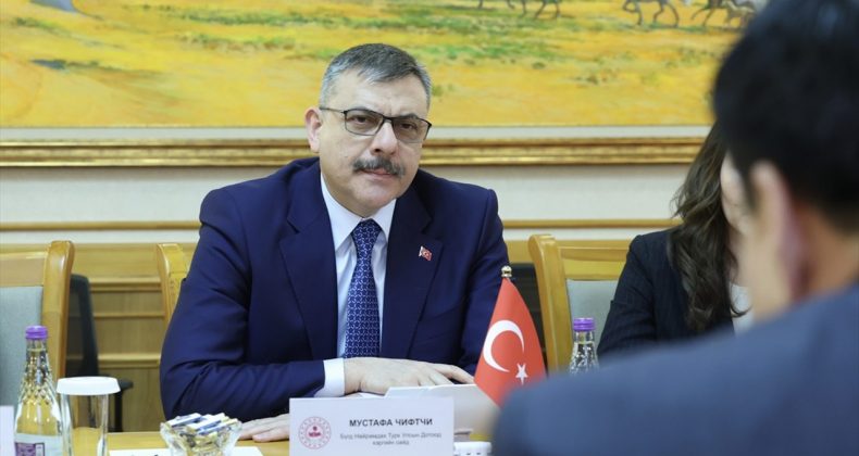 Bakan Çiftçi’den Moğolistan’da Kritik FETÖ Uyarısı