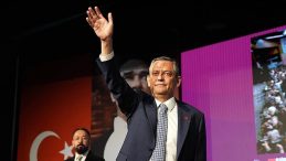 CHP’de Bayram Mesaisi: Özel’den Dikkat Çeken Açıklamalar