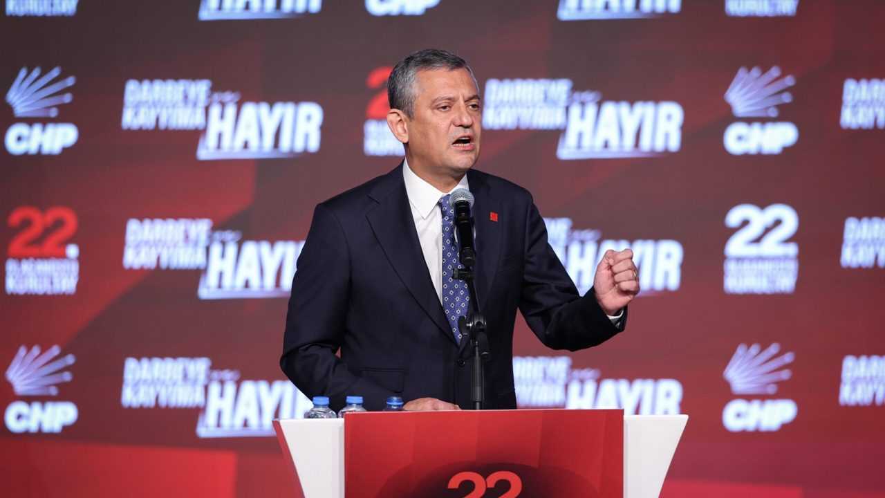 CHPde Ozele Ezici Destek 95 Oyla Yeniden Grup Baskani 2