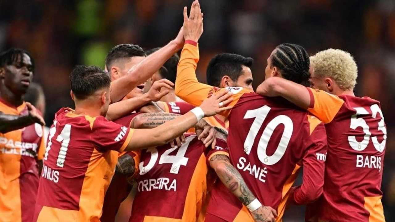 Galatasaray Taraftarına Müjde: Torreira Kalıyor 2 Galatasaray Taraftarina Mujde Torreira Kaliyor 3