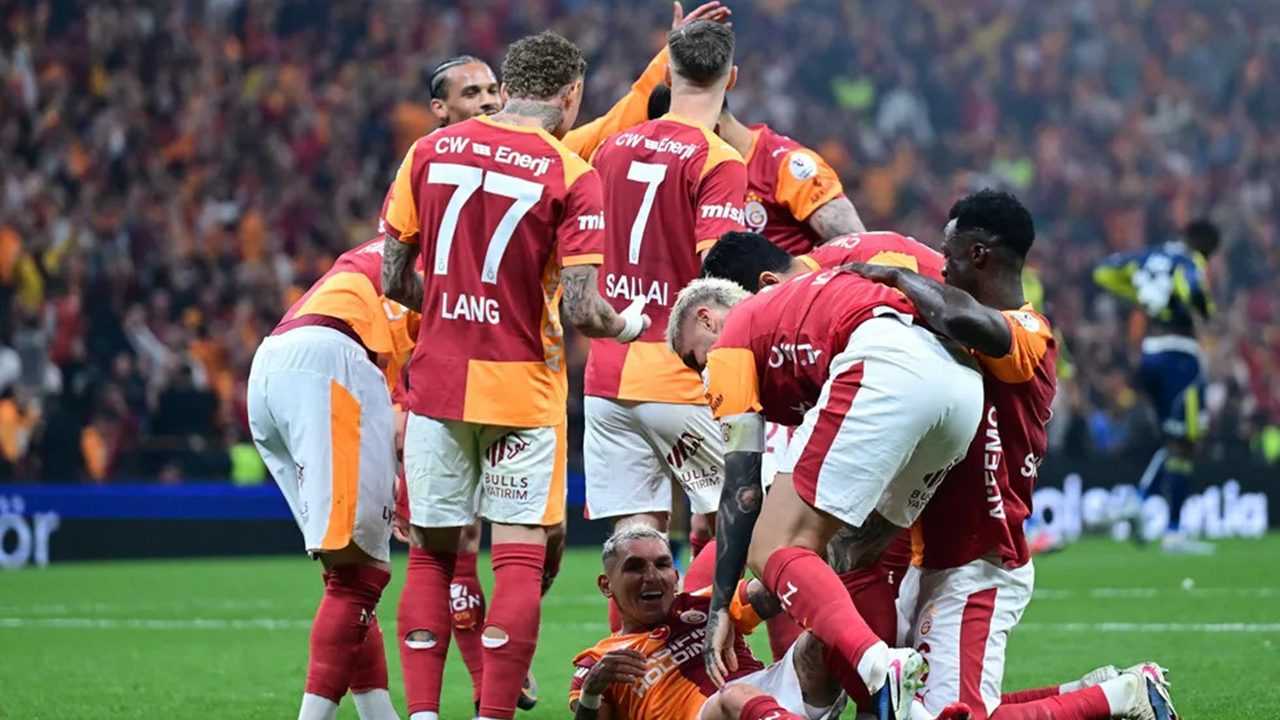 Galatasaray Taraftarına Müjde: Torreira Kalıyor 4 Galatasaray Taraftarina Mujde Torreira Kaliyor 5