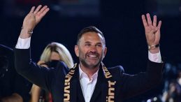 Galatasaray Tarihe Damga Vurdu: 4 Yıl Üst Üste Şampiyon
