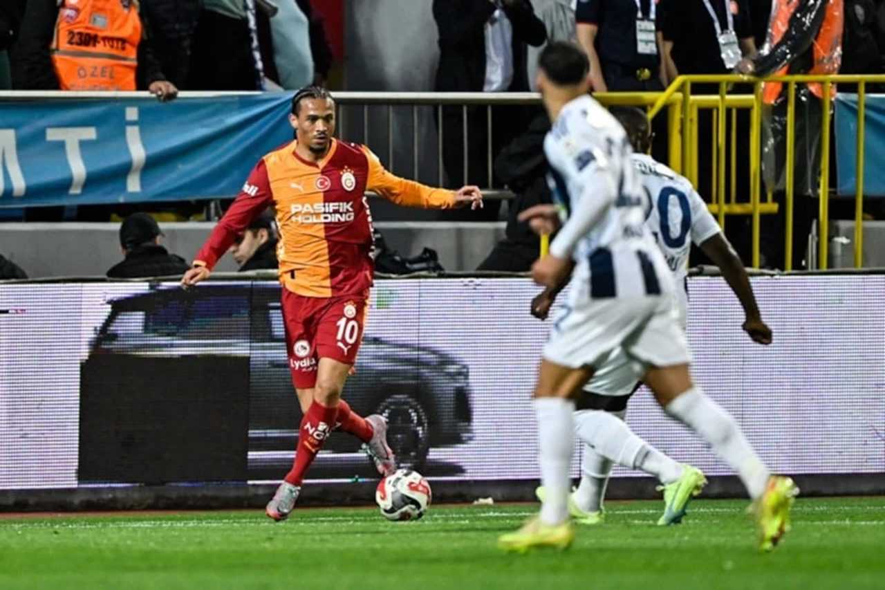 Kasımpaşa’dan Dev Zafer! Galatasaray Son Haftada Yıkıldı 2 Kasimpasadan Dev Zafer Galatasaray Son Haftada Yikildi 3