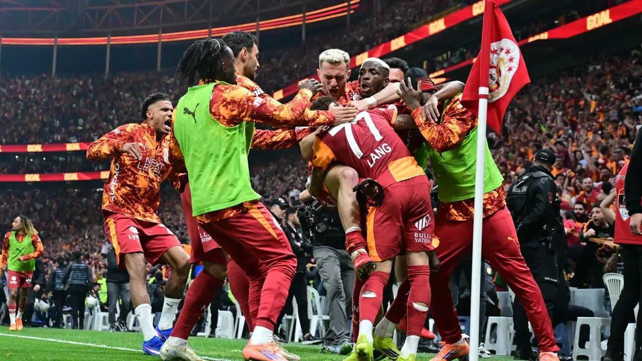 Liderlerden Şampiyon Galatasaray’a Övgü Dolu Sözler 2 Liderlerden Sampiyon Galatasaraya Ovgu Dolu Sozler 2