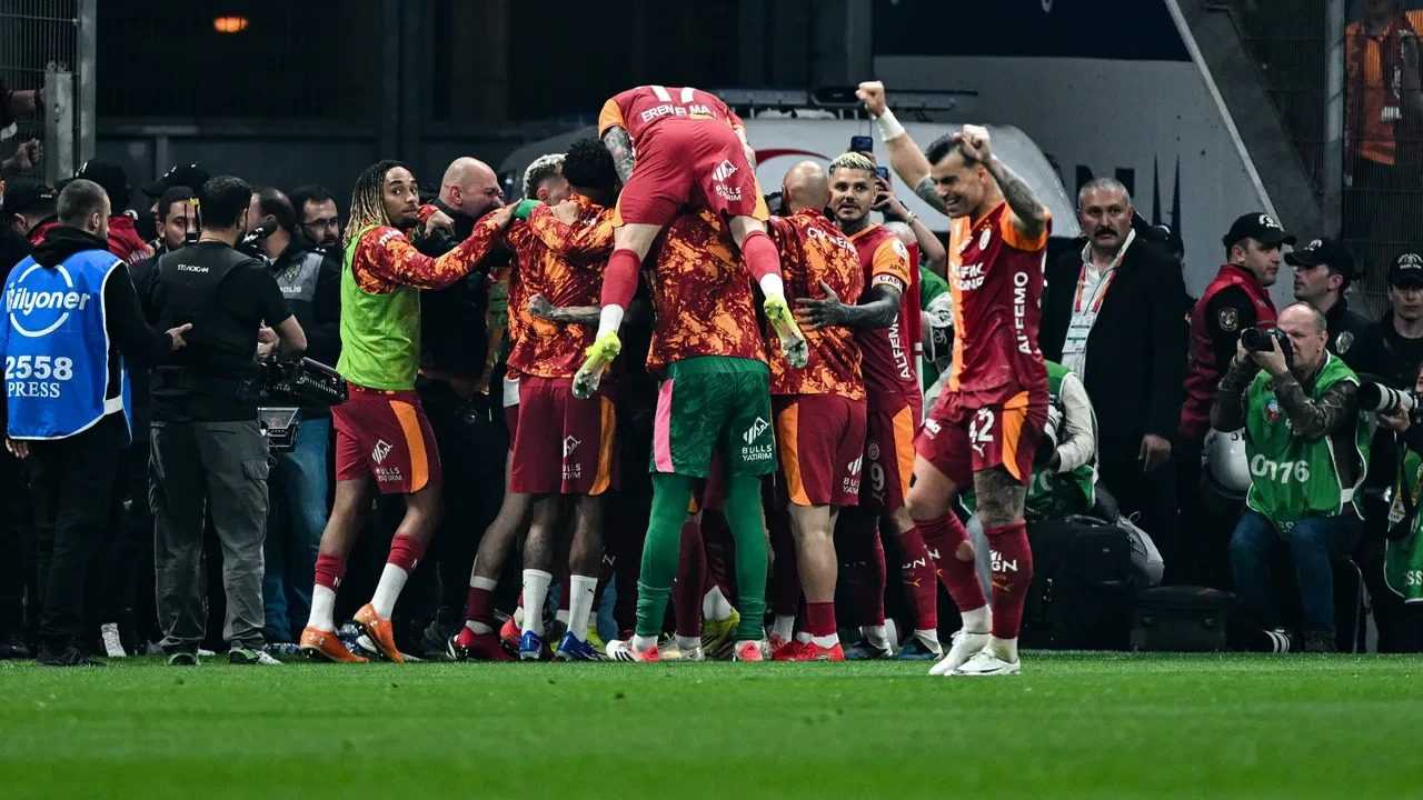 Liderlerden Şampiyon Galatasaray’a Övgü Dolu Sözler 3 Liderlerden Sampiyon Galatasaraya Ovgu Dolu Sozler 4