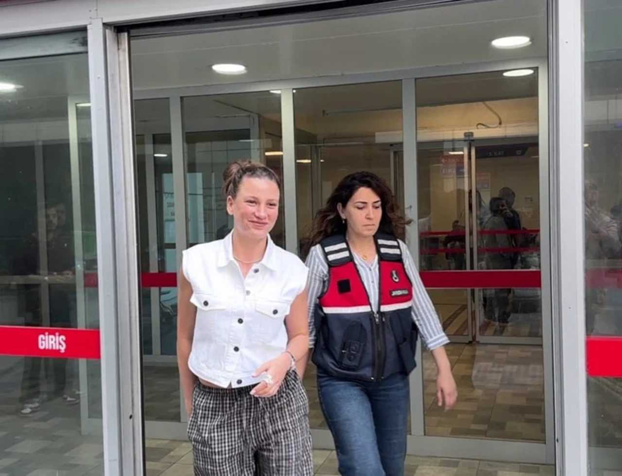 Magazin Dünyası Sarsıldı: Ünlülere Yönelik Operasyon 1 Magazin Dunyasi Sarsildi Unlulere Yonelik Operasyon 2