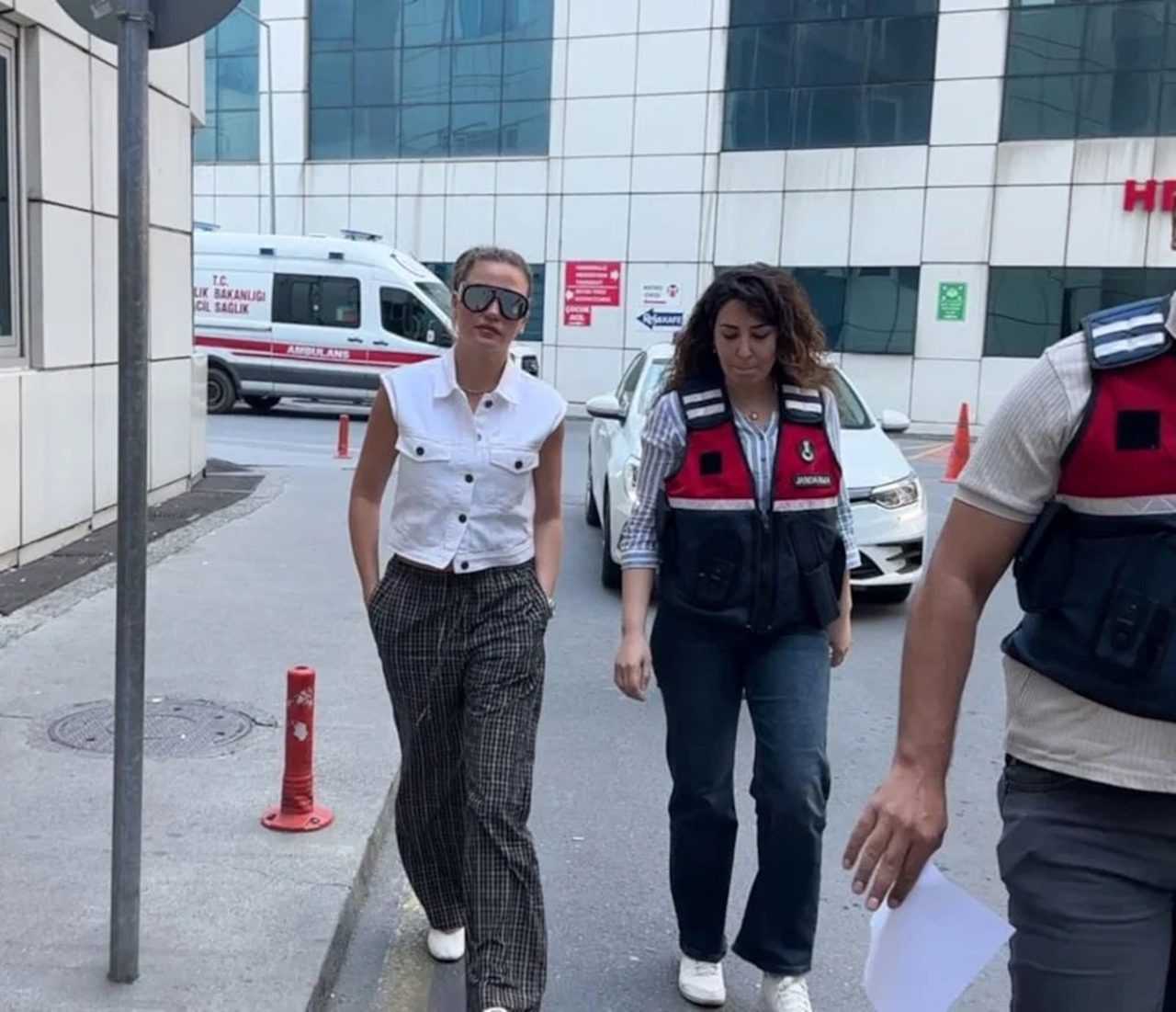 Magazin Dünyası Sarsıldı: Ünlülere Yönelik Operasyon 2 Magazin Dunyasi Sarsildi Unlulere Yonelik Operasyon 3