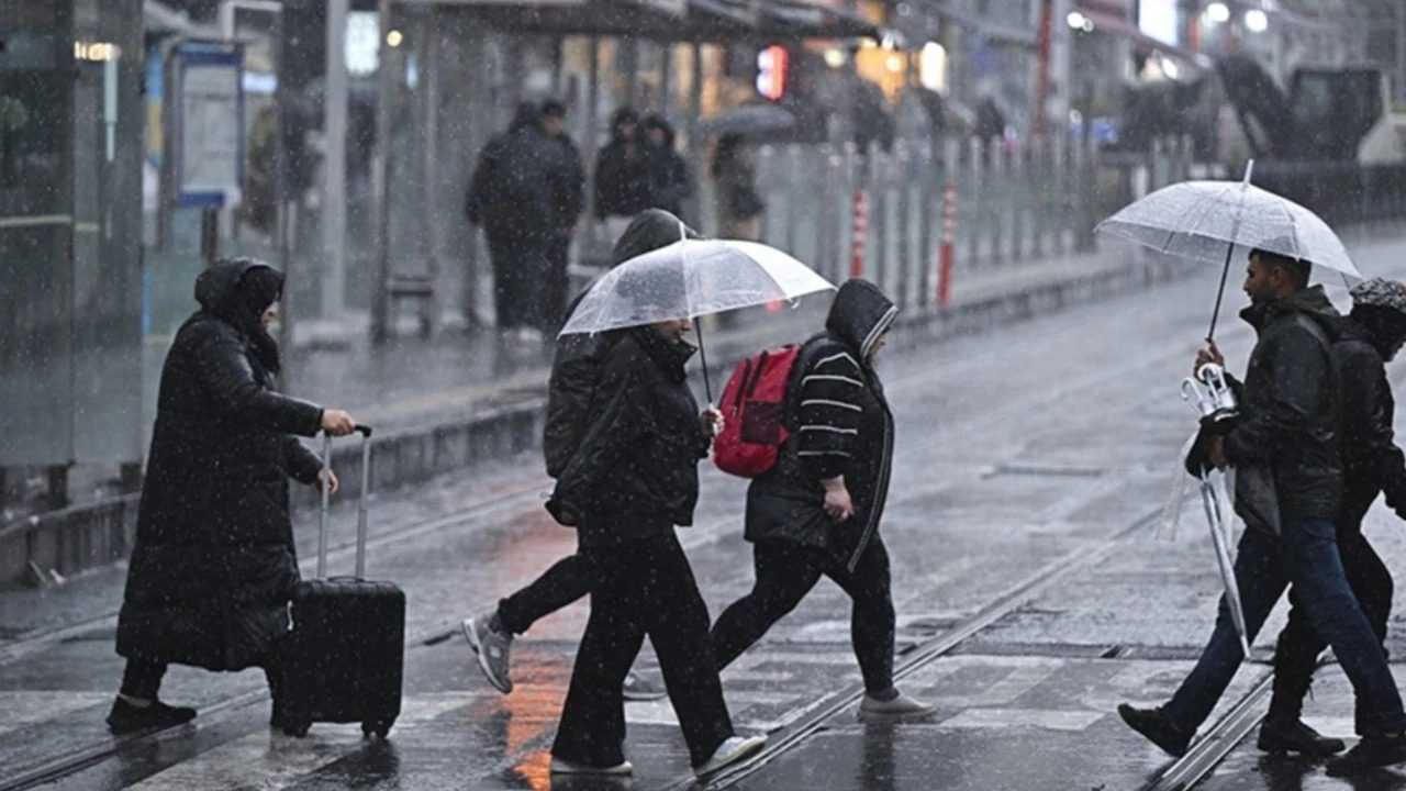 Meteoroloji Uyardı: Kuvvetli Yağış ve Fırtına Geliyor 2 Meteoroloji Uyardi Kuvvetli Yagis ve Firtina Geliyor 3