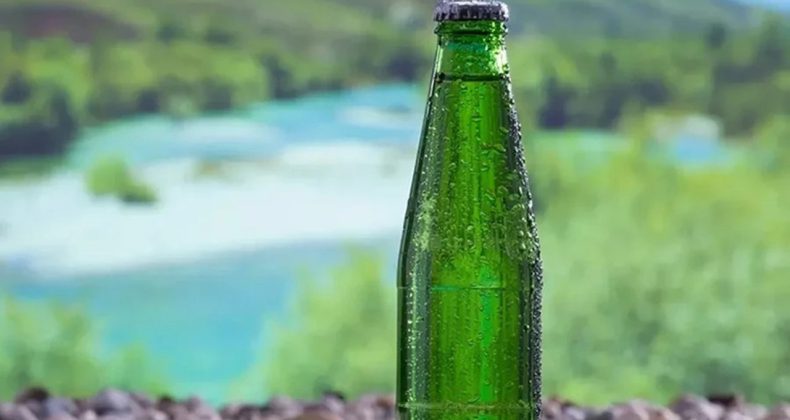 Milyonlarca Şişe Maden Suyu Raflardan Toplanıyor
