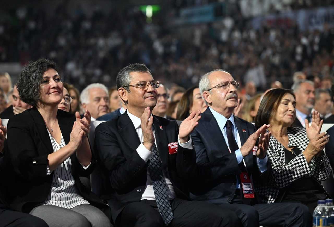 Özgür Özel Dönemi Yargıya Takıldı: CHP’de Yönetim Değişiyor 1 Ozgur Ozel Donemi Yargiya Takildi CHPde Yonetim Degisiyor 2