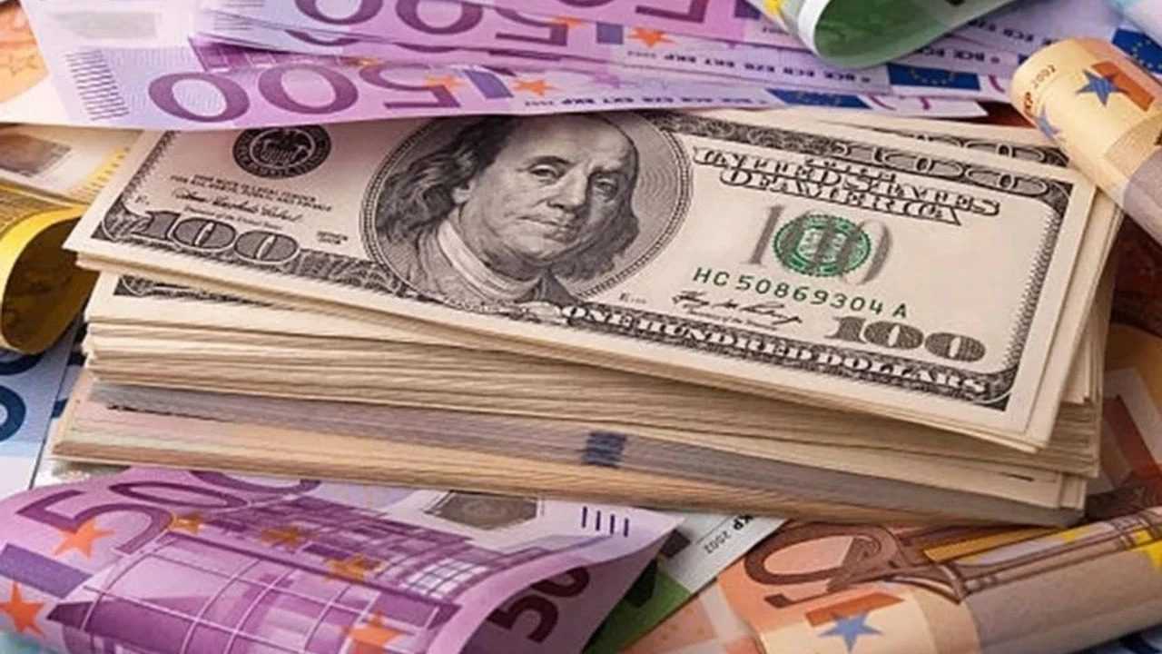 Piyasalarda Faiz Şoku: Dolar Yükselişte 2 Piyasalarda Faiz Soku Dolar Yukseliste 3
