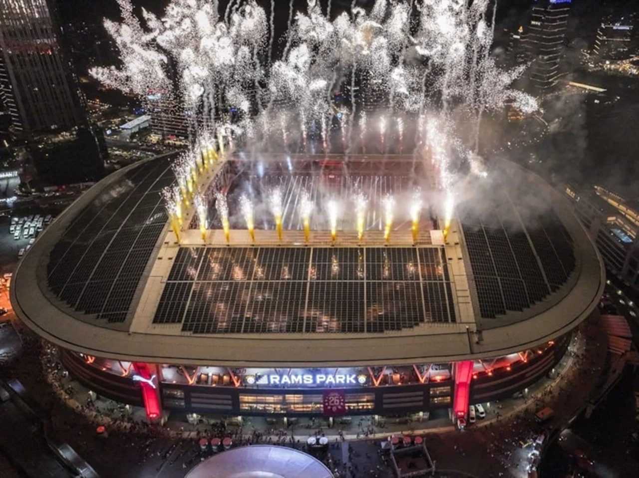 Sonsuz Coşku: RAMS Park’ta Galatasaray’dan Tarihi Gece 11 Sonsuz Cosku RAMS Parkta Galatasaraydan Tarihi Gece 12