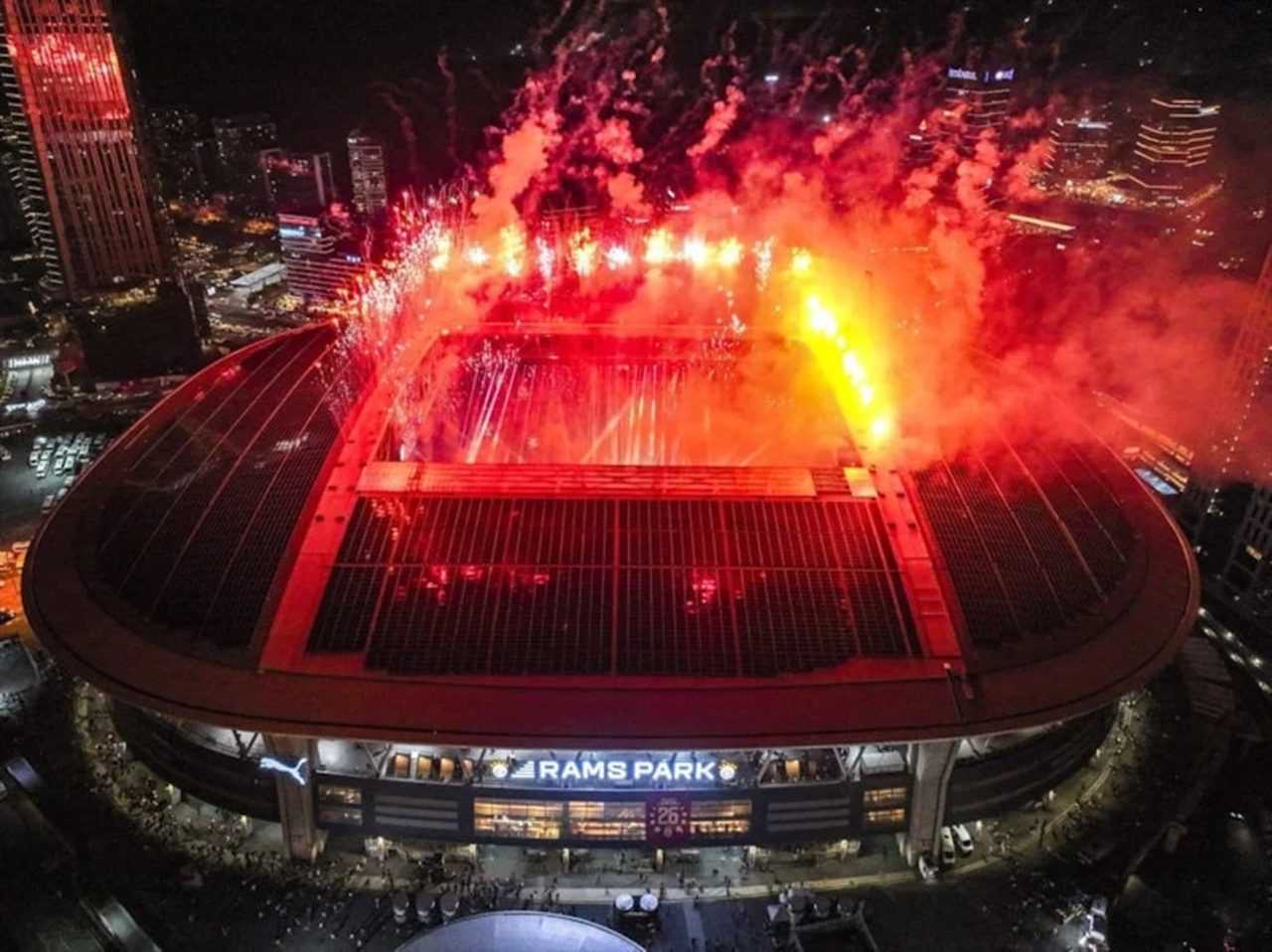 Sonsuz Coşku: RAMS Park’ta Galatasaray’dan Tarihi Gece 12 Sonsuz Cosku RAMS Parkta Galatasaraydan Tarihi Gece 13