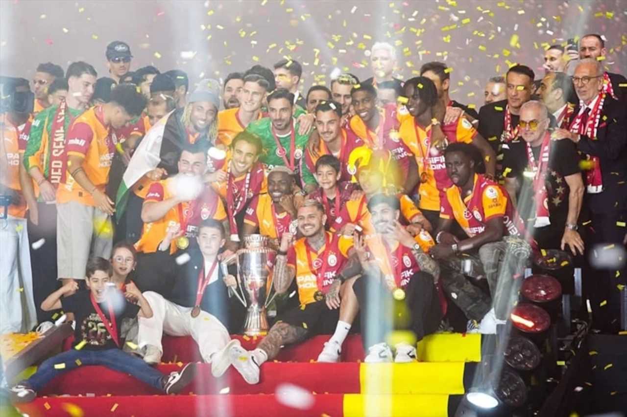 Sonsuz Coşku: RAMS Park’ta Galatasaray’dan Tarihi Gece 3 Sonsuz Cosku RAMS Parkta Galatasaraydan Tarihi Gece 4