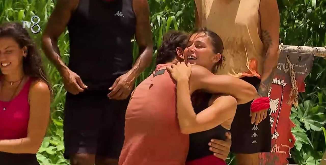 Survivor’da Aşk Rüzgarı Esti! Nefise’nin Cevabı Şaşırttı 2 Survivorda Ask Ruzgari Esti Nefisenin Cevabi Sasirtti 3