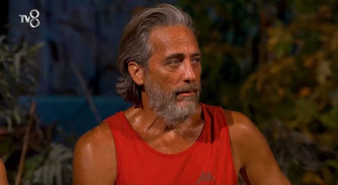 Survivor'da: Barış Gitti, Beyza Parladı, Mavi Takım Kazandı 12 Survivorda Baris Gitti Beyza Parladi Mavi Takim Kazandi 13