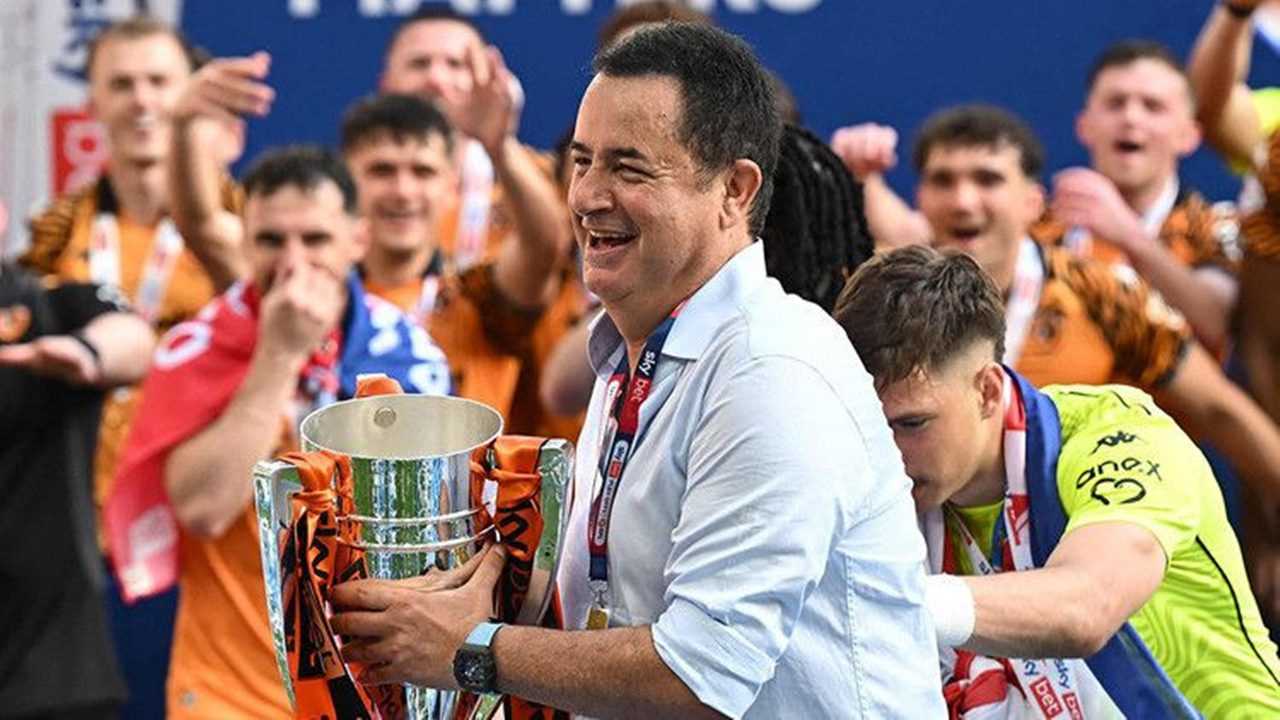 Tribünlerdeki Skandal Tezahüratlar Sonrası Fa Harekete Geçti 4 Tribunlerdeki Skandal Tezahuratlar Sonrasi Fa Harekete Gecti 4