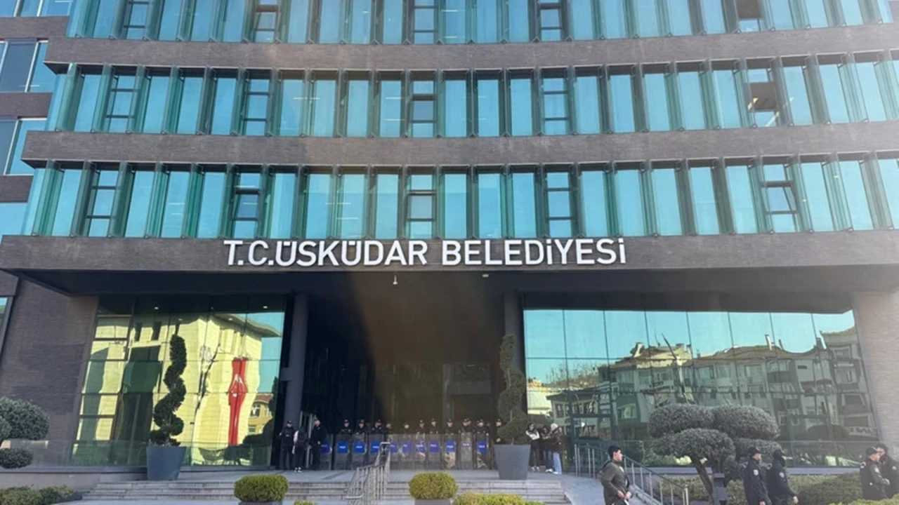 Üsküdar Belediyesi’ne Şafak Operasyonu: Gözaltılar Var 1 Uskudar Belediyesine Safak Operasyonu Gozaltilar Var 2