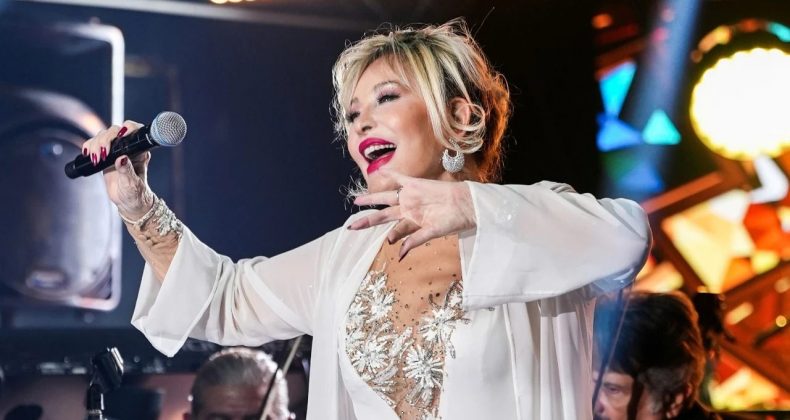Emel Sayın’dan Üzen Erteleme: Konserlere Sağlık Arası