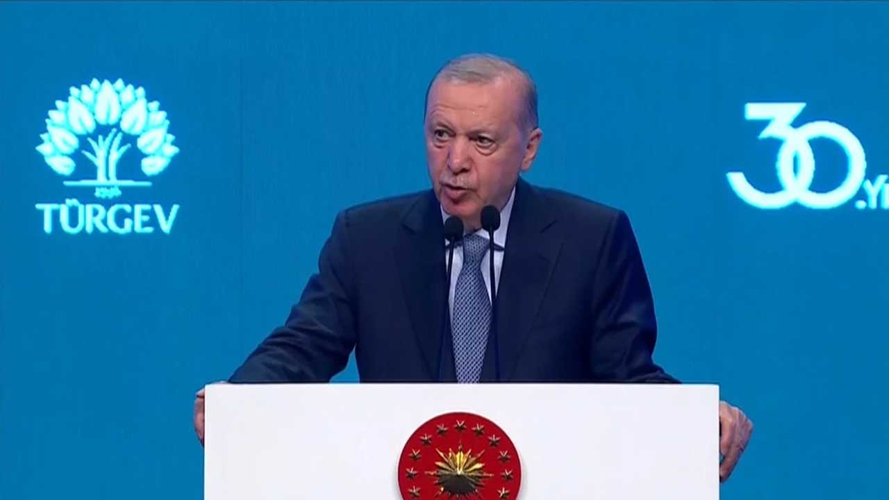 Erdoğan'dan Gençlere Mesaj: Geleceğe Yön Veren Nesiller Olun 2 Erdogandan Genclere Mesaj Gelecege Yon Veren Nesiller Olun 3