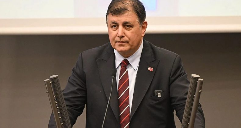 Görevden Alma Kararı Sonrası CHP’de İstifa Fırtınası