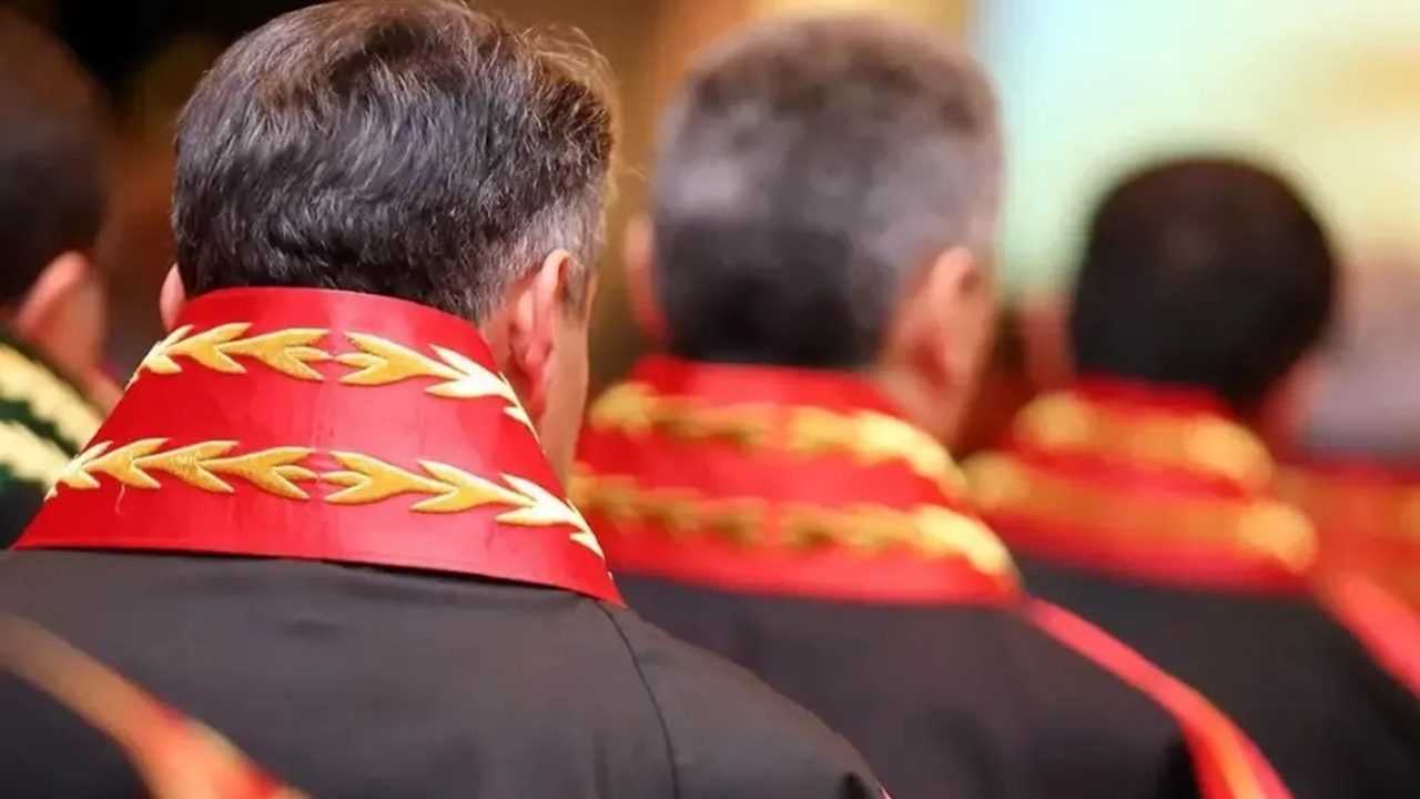 Kritik Davalarda Görev Değişimi: HSK Kararnamesi Açıklandı 2 Kritik Davalarda Gorev Degisimi HSK Kararnamesi Aciklandi 3
