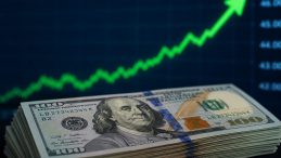 Küresel Belirsizlikler Dolar Talebini Artırıyor