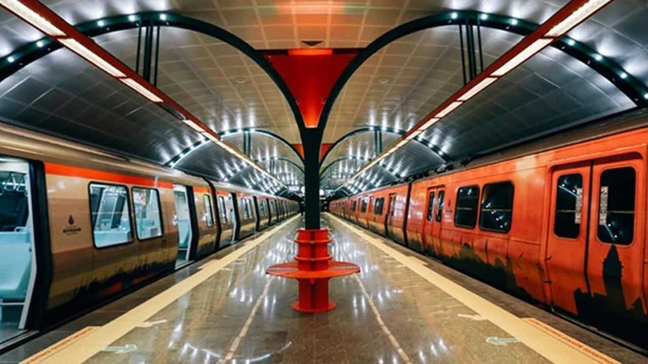 M11 Hattinda Sok Ara Seferler Gecici Olarak Durduruldu 3