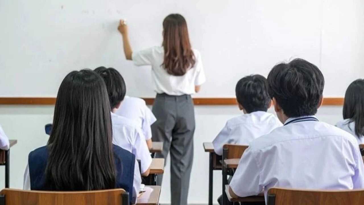 Öğretmenlerin Gözü Bu Takvimde: MEB Tarihleri Açıkladı 5 Ogretmenlerin Gozu Bu Takvimde MEB Tarihleri Acikladi 6