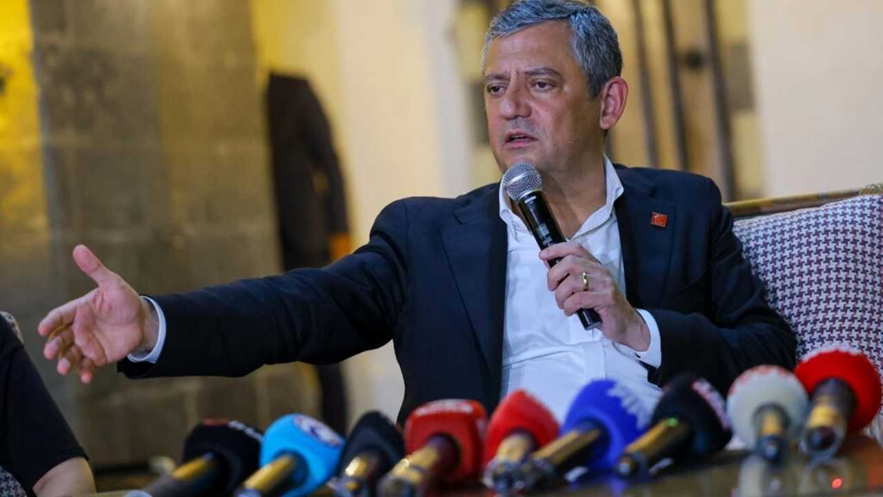 Özgür Özel'den Diyarbakır'da Gündem Sarsan Açıklamalar 1 Ozgur Ozelden Diyarbakirda Gundem Sarsan Aciklamalar 2