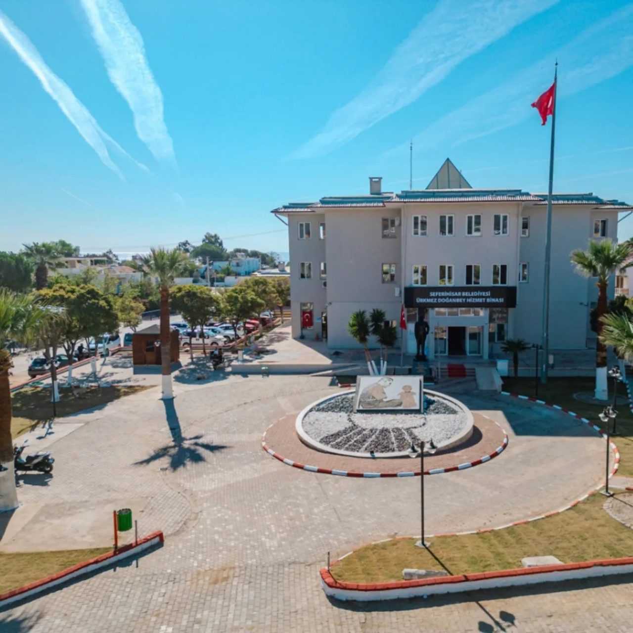 Seferihisar’da Şok Baskın: Belediye Yönetimine Operasyon 1 Seferihisarda Sok Baskin Belediye Yonetimine Operasyon 2