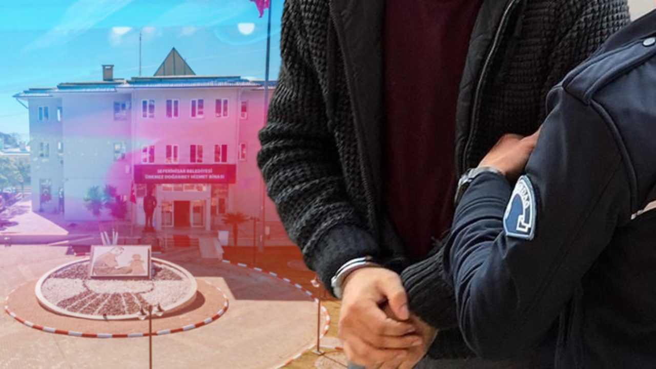Seferihisar’da Şok Baskın: Belediye Yönetimine Operasyon 3 Seferihisarda Sok Baskin Belediye Yonetimine Operasyon 4