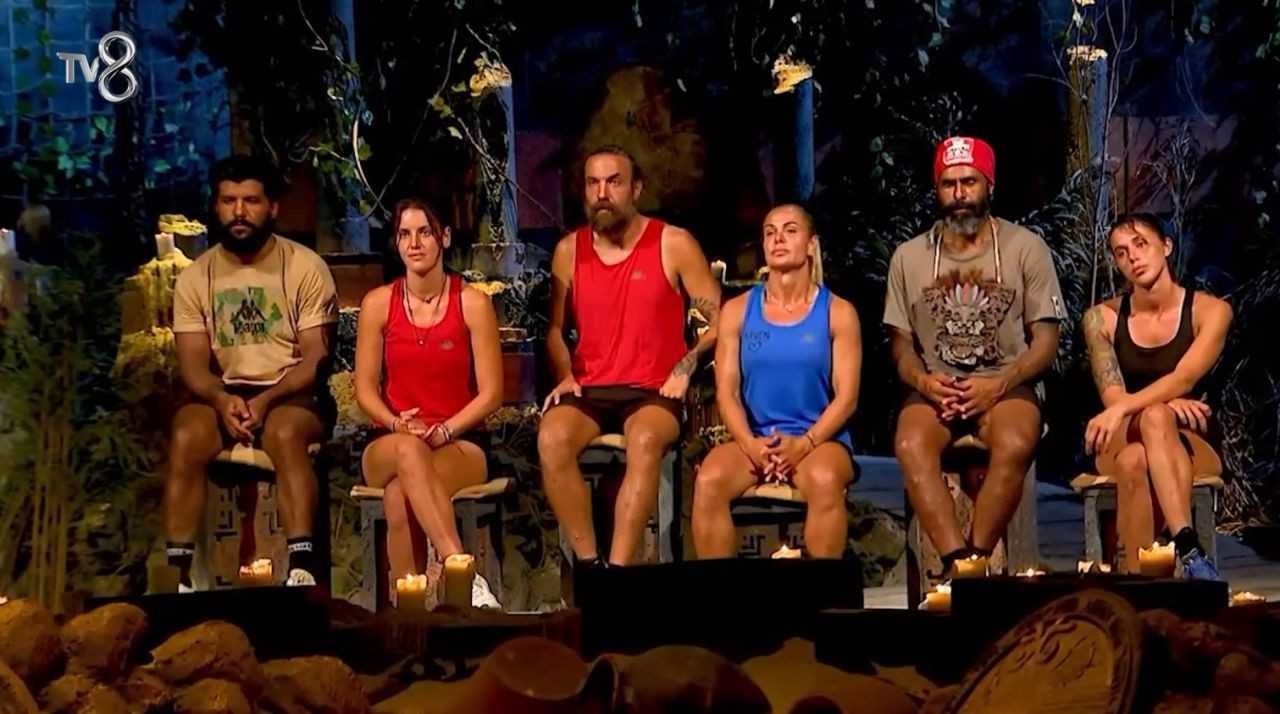 Survivor'da Gerilim Zirveye Ulaştı 14 Survivorda Gerilim Zirveye Ulasti 15