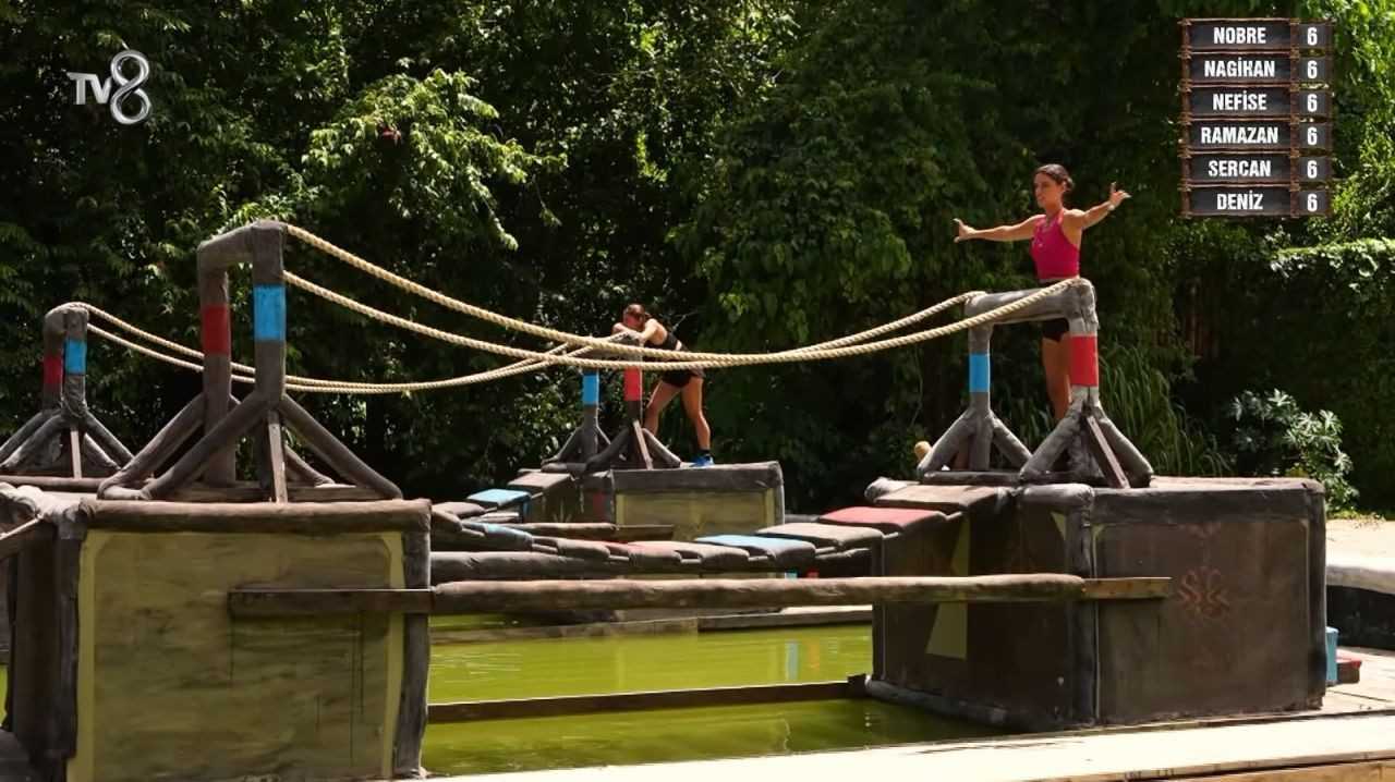 Survivor'da Gerilim Zirveye Ulaştı 4 Survivorda Gerilim Zirveye Ulasti 5