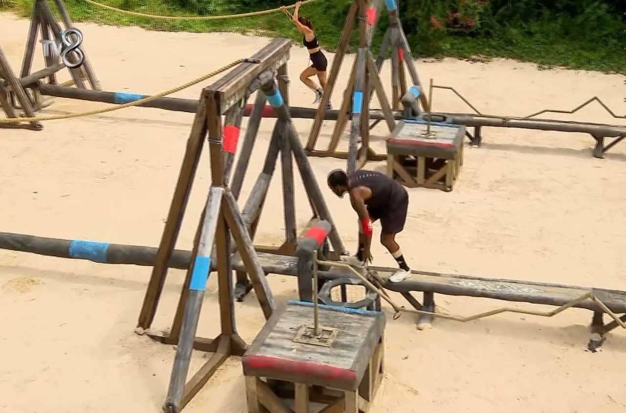 Survivor'da Gerilim Zirveye Ulaştı 6 Survivorda Gerilim Zirveye Ulasti 7
