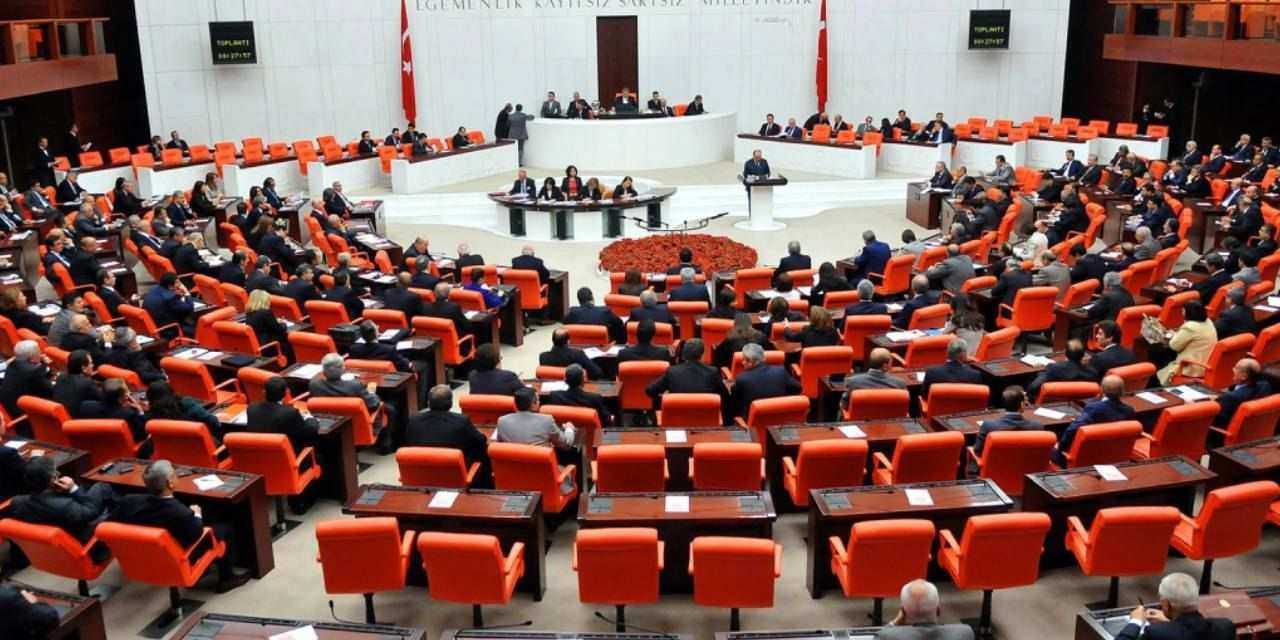 TBMMde Dokunulmazlik Dosyalari Komisyona Sevk Edildi 4